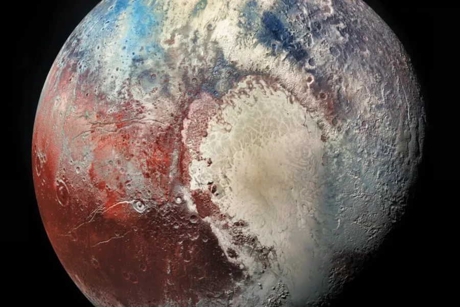 A picture of pluto taken by the new horizons spacecraft.